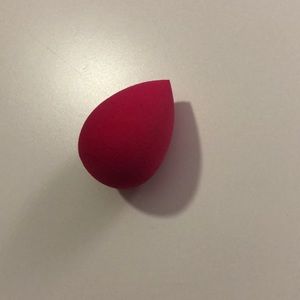 Mini beauty blender